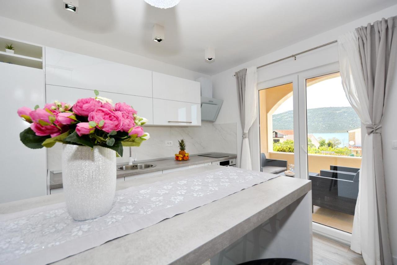 Apartmani Maris Poljica  Экстерьер фото