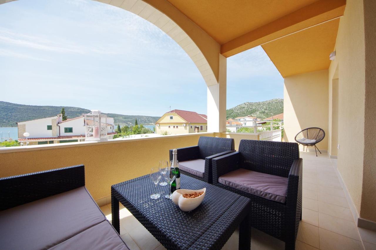 Apartmani Maris Poljica  Экстерьер фото