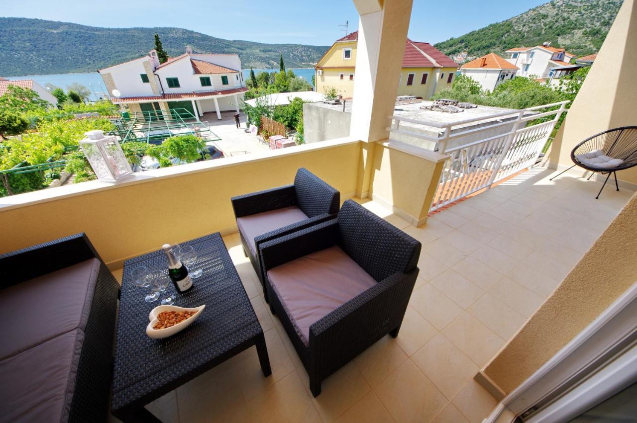 Apartmani Maris Poljica  Экстерьер фото